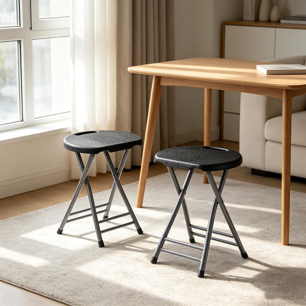 2 Pack 18-Inch Folding Stools with Handle L924