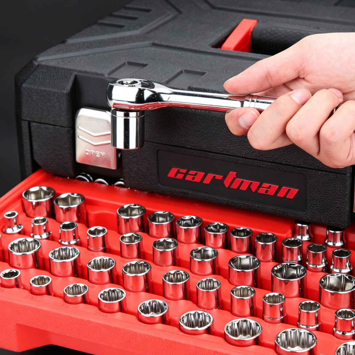 320-Piece Mechanic Tool Kit Set M873